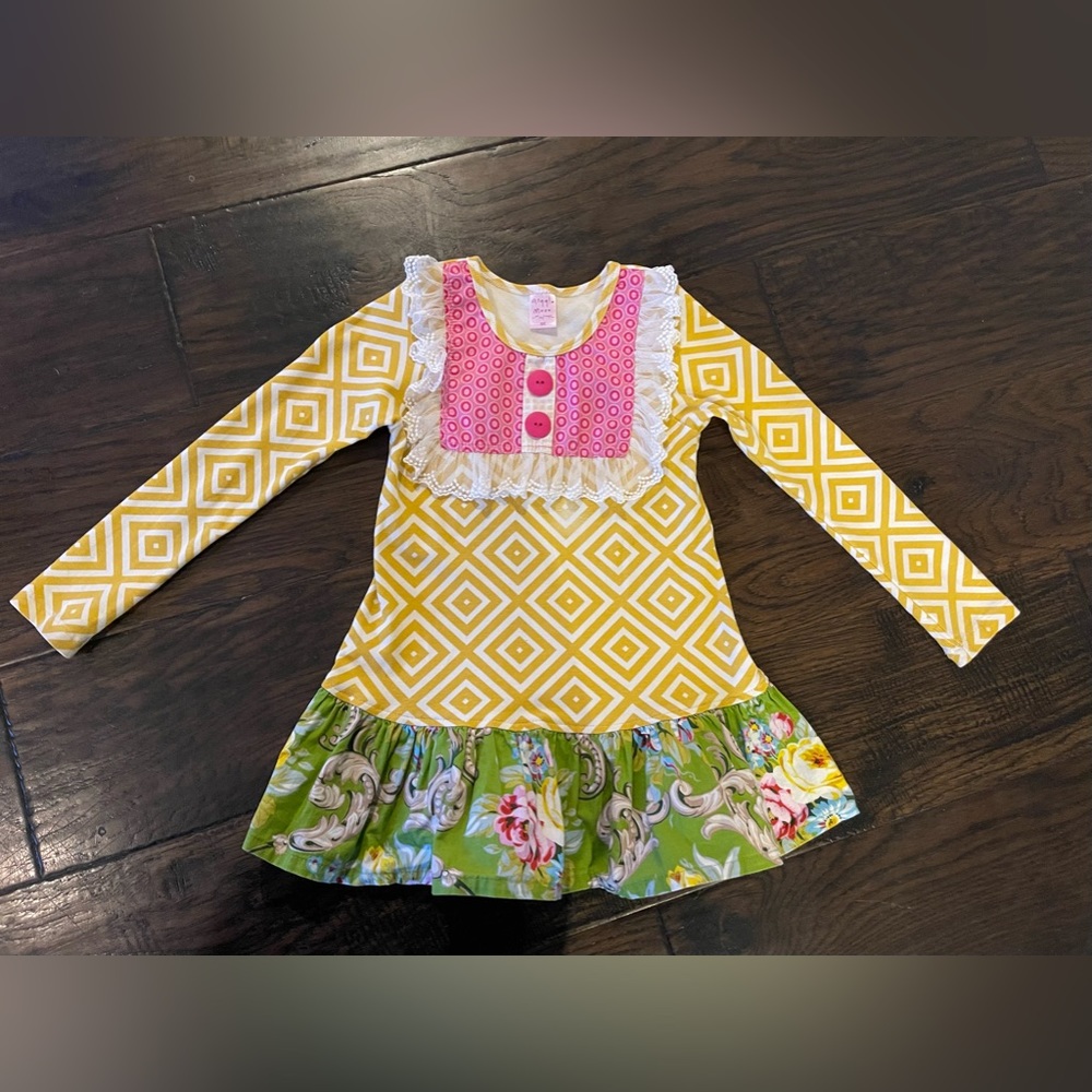 Giggle Moon Girls top Size 6x, EUC
